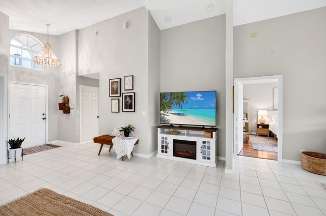 7671 Stirling Bridge Boulevard N, Delray Beach, FL 33446