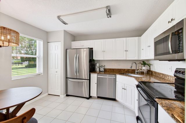 7671 Stirling Bridge Boulevard N, Delray Beach, FL 33446