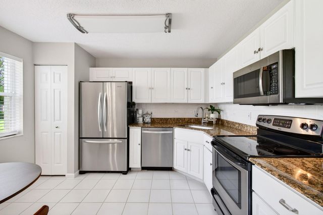 7671 Stirling Bridge Boulevard N, Delray Beach, FL 33446