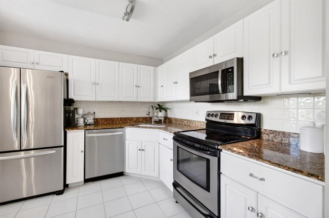 7671 Stirling Bridge Boulevard N, Delray Beach, FL 33446