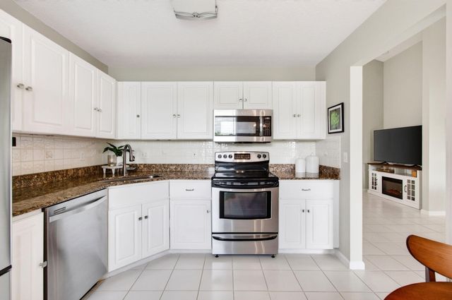 7671 Stirling Bridge Boulevard N, Delray Beach, FL 33446