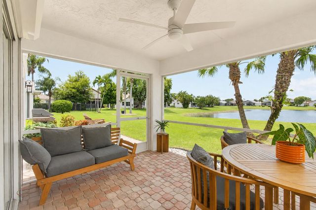 7671 Stirling Bridge Boulevard N, Delray Beach, FL 33446