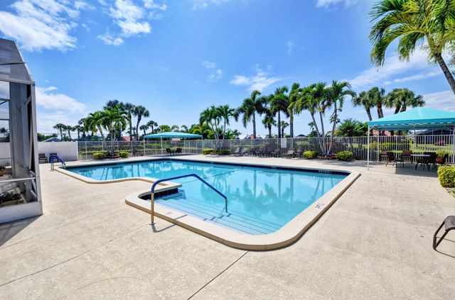 7671 Stirling Bridge Boulevard N, Delray Beach, FL 33446