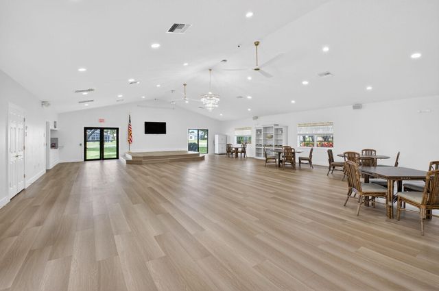 7671 Stirling Bridge Boulevard N, Delray Beach, FL 33446