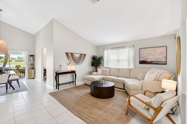 7671 Stirling Bridge Boulevard N, Delray Beach, FL 33446