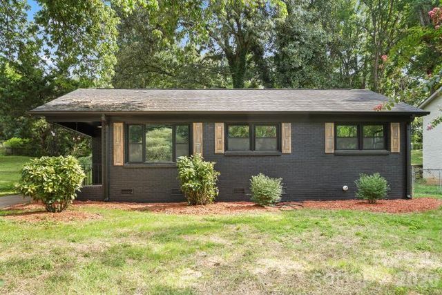 2430 Dora Drive, Charlotte, NC 28215