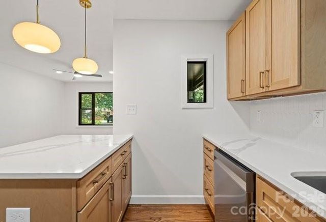 2430 Dora Drive, Charlotte, NC 28215