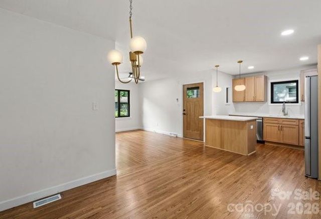 2430 Dora Drive, Charlotte, NC 28215