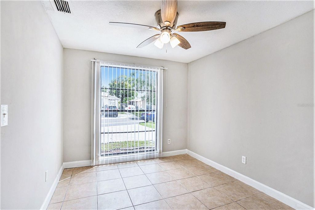 Image 16 of property listing at 8234 RAVENCROFT DRIVE, Tampa, FL 33615