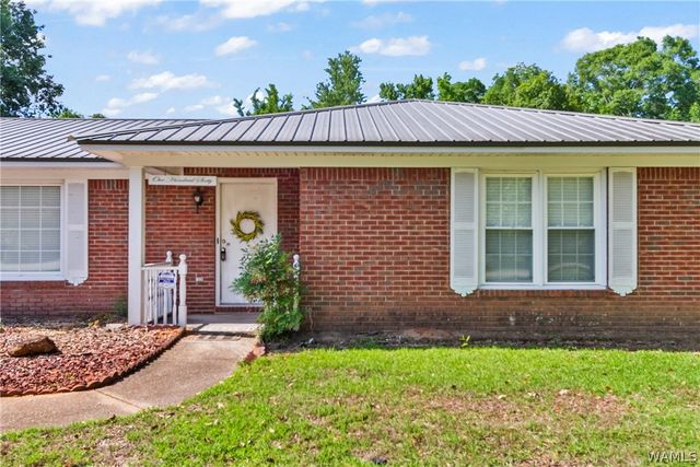 160 Pine Ridge, Moundville, AL 35474