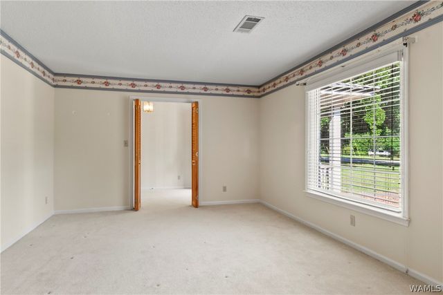 160 Pine Ridge, Moundville, AL 35474
