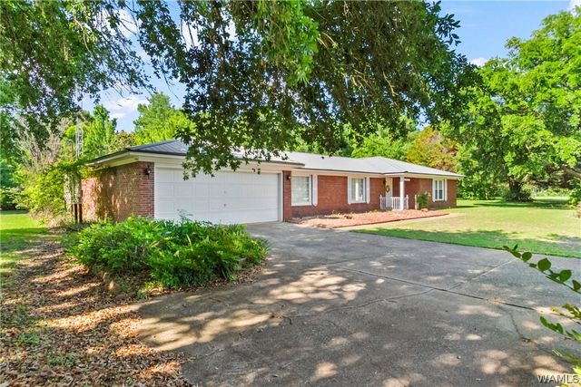160 Pine Ridge, Moundville, AL 35474