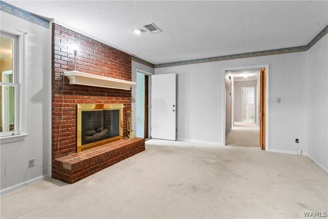 160 Pine Ridge, Moundville, AL 35474