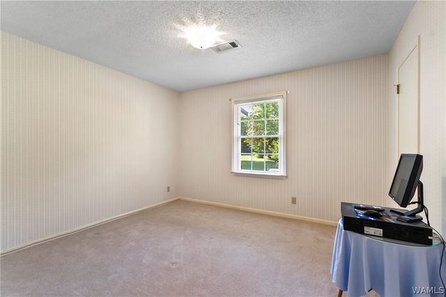 160 Pine Ridge, Moundville, AL 35474