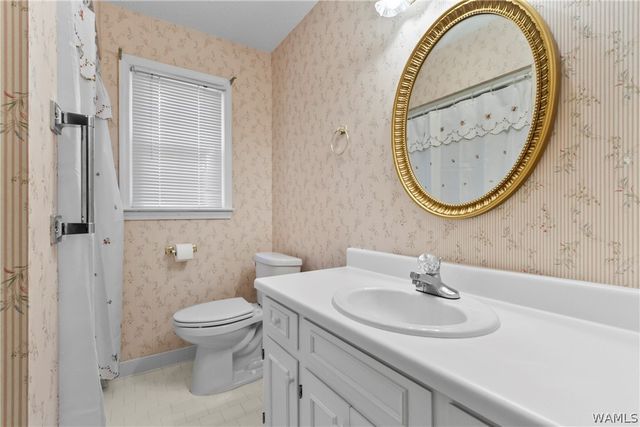 160 Pine Ridge, Moundville, AL 35474