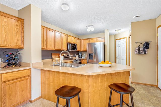 6174 Maclynn Avenue NE, Otsego, MN 55301