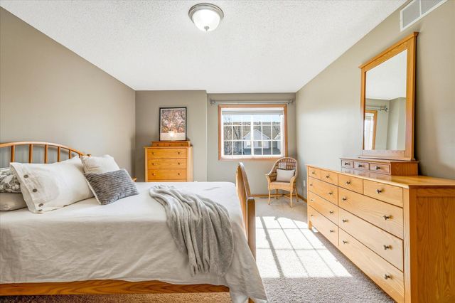 6174 Maclynn Avenue NE, Otsego, MN 55301