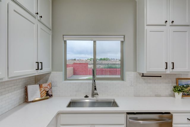 3253 Llano Vista Loop NE, Rio Rancho, NM 87124
