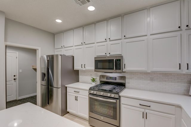 3253 Llano Vista Loop NE, Rio Rancho, NM 87124