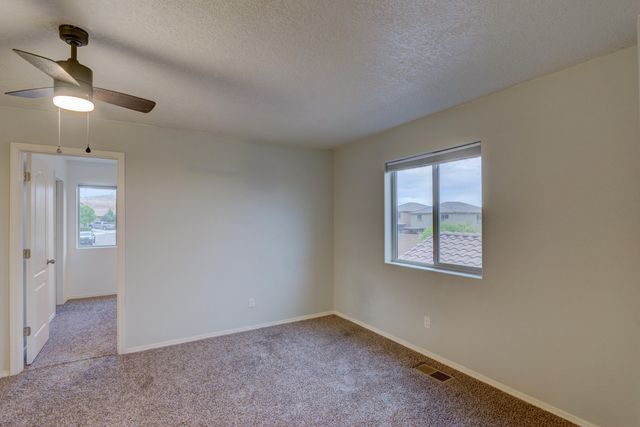 3253 Llano Vista Loop NE, Rio Rancho, NM 87124