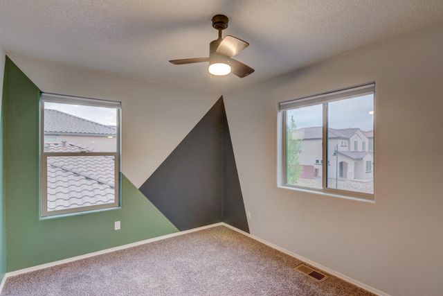 3253 Llano Vista Loop NE, Rio Rancho, NM 87124