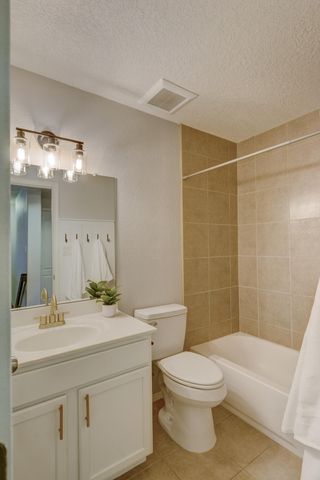 3253 Llano Vista Loop NE, Rio Rancho, NM 87124