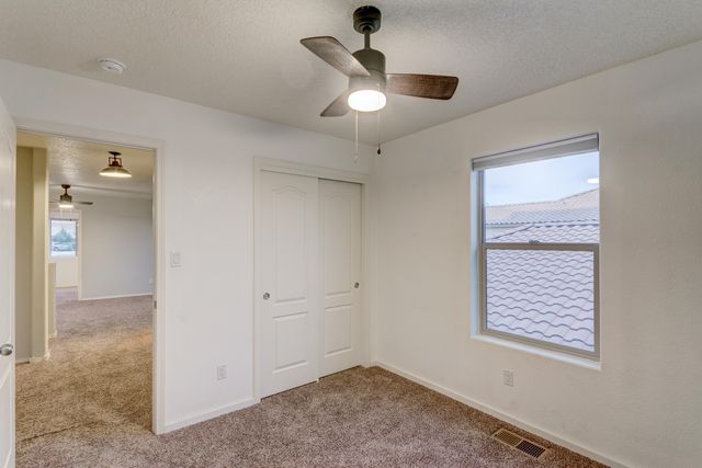 3253 Llano Vista Loop NE, Rio Rancho, NM 87124