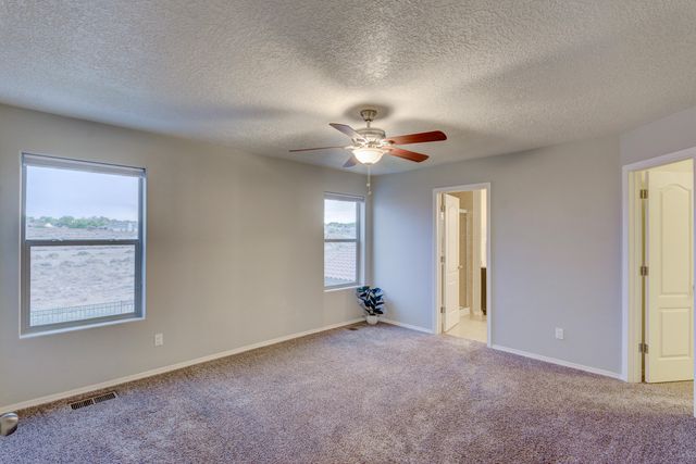 3253 Llano Vista Loop NE, Rio Rancho, NM 87124