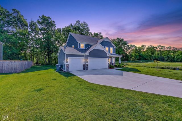 48 Manchester Drive, Trafalgar, IN 46181