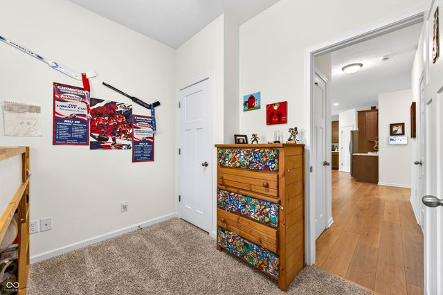 48 Manchester Drive, Trafalgar, IN 46181