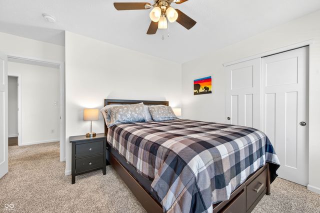 48 Manchester Drive, Trafalgar, IN 46181