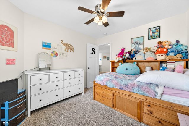 48 Manchester Drive, Trafalgar, IN 46181