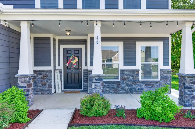 48 Manchester Drive, Trafalgar, IN 46181