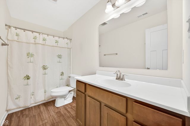 48 Manchester Drive, Trafalgar, IN 46181