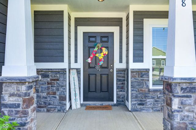 48 Manchester Drive, Trafalgar, IN 46181