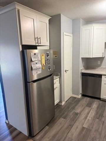 685 Oak St 2-5, Brockton, MA 02301