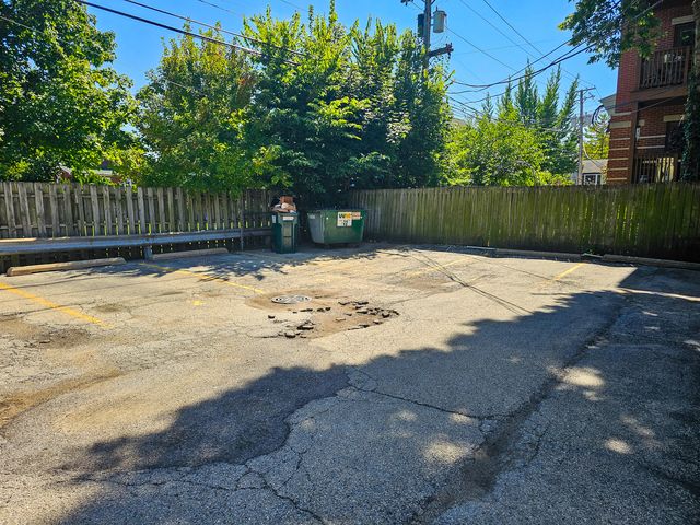 1111 N Harlem Avenue 1C, Oak Park, IL 60302