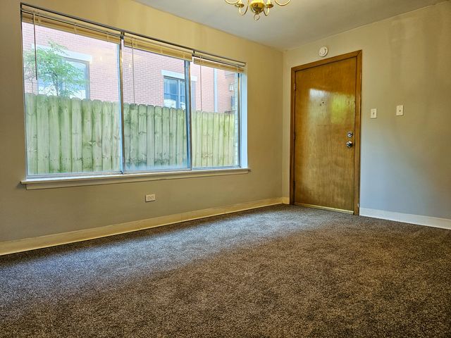 1111 N Harlem Avenue 1C, Oak Park, IL 60302