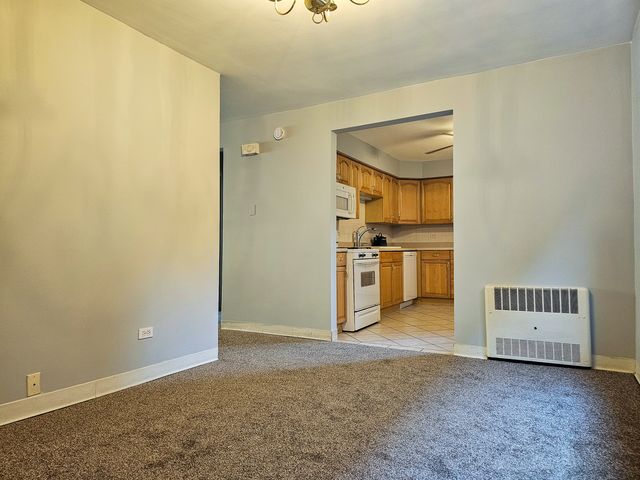 1111 N Harlem Avenue 1C, Oak Park, IL 60302