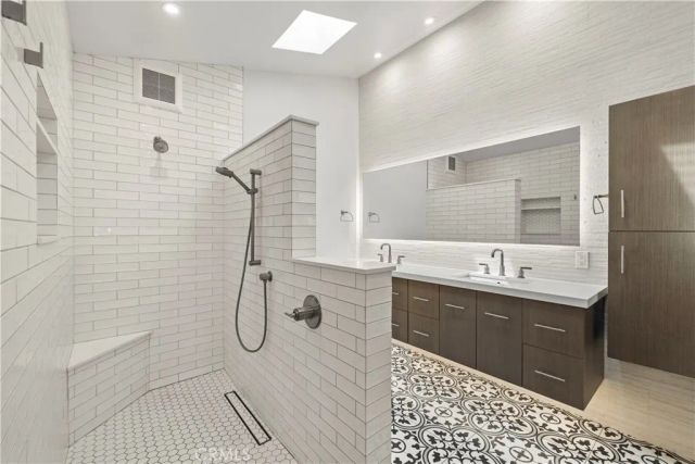31222 Palma, Laguna Niguel, CA 92677