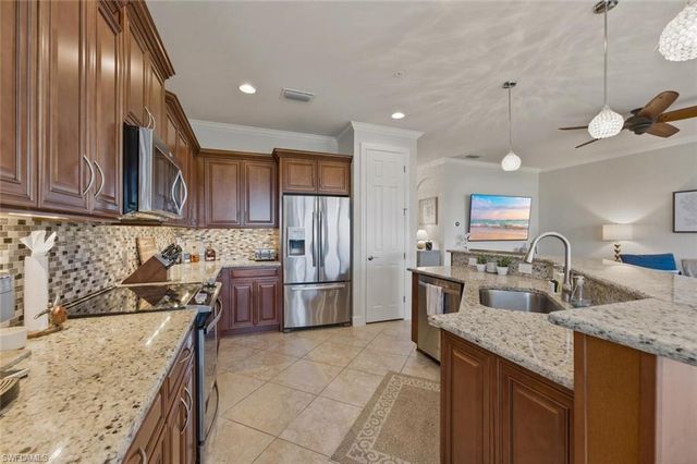 12049 Covent Garden CT 2001, Naples, FL 34120