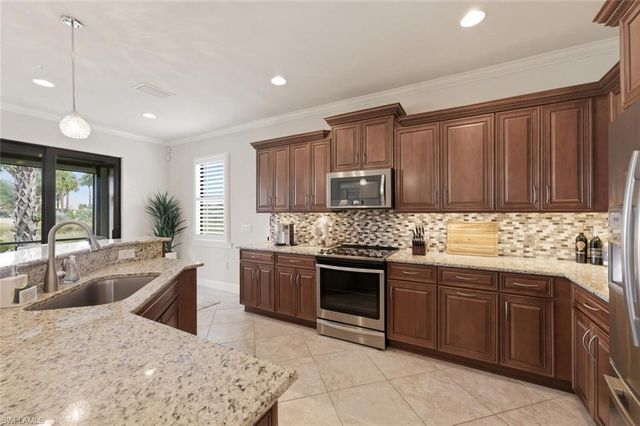 12049 Covent Garden CT 2001, Naples, FL 34120