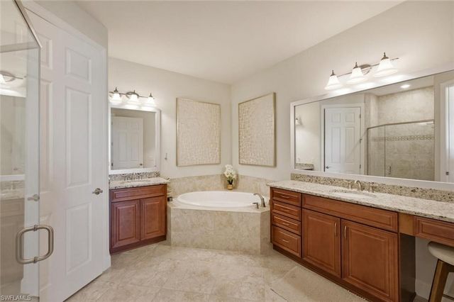 12049 Covent Garden CT 2001, Naples, FL 34120