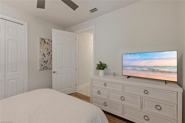 12049 Covent Garden CT 2001, Naples, FL 34120