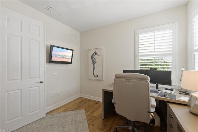 12049 Covent Garden CT 2001, Naples, FL 34120