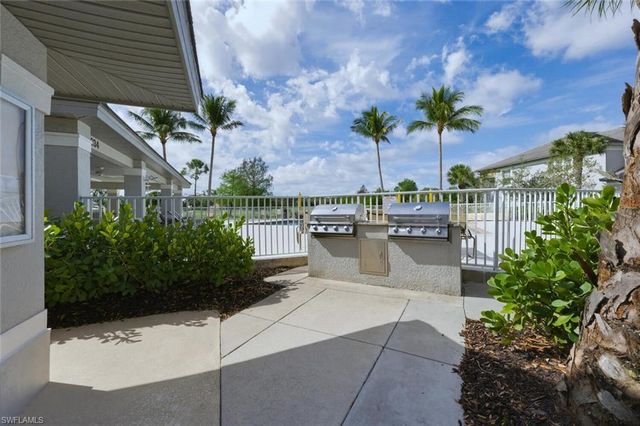 12049 Covent Garden CT 2001, Naples, FL 34120