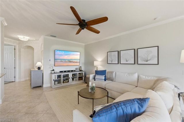 12049 Covent Garden CT 2001, Naples, FL 34120