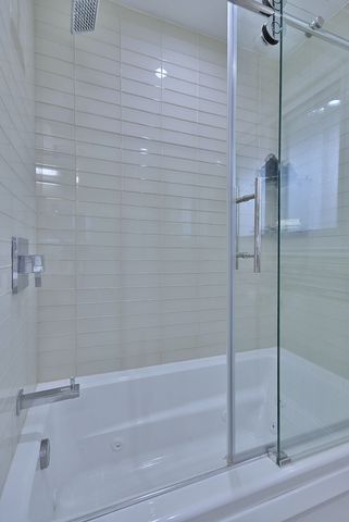 575 Bedford Lane, Des Plaines, IL 60016