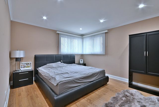 575 Bedford Lane, Des Plaines, IL 60016