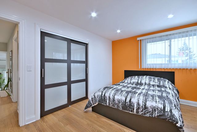 575 Bedford Lane, Des Plaines, IL 60016